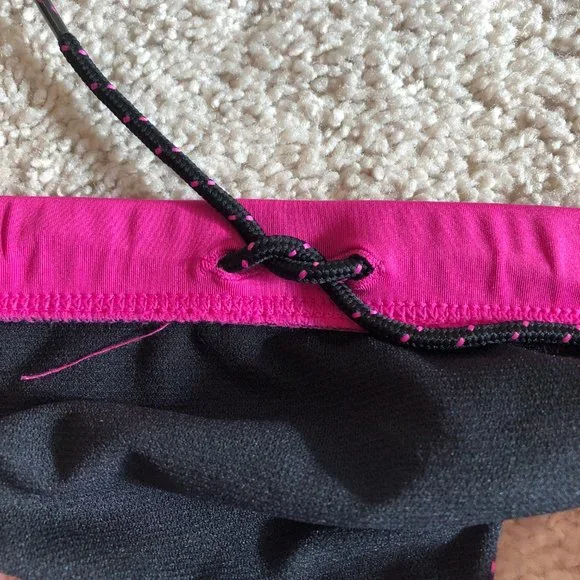 NWT TYR Pink with Black Trim Tankini with Full Coverage Bottoms Size 4/6 - Picture 12 of 15